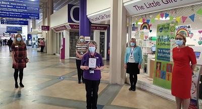 NHS Tayside awarded for Investing in Volunteers